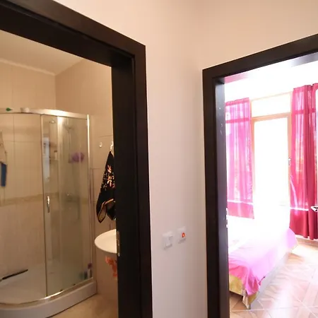 Arendoo In St. Helena Apartment